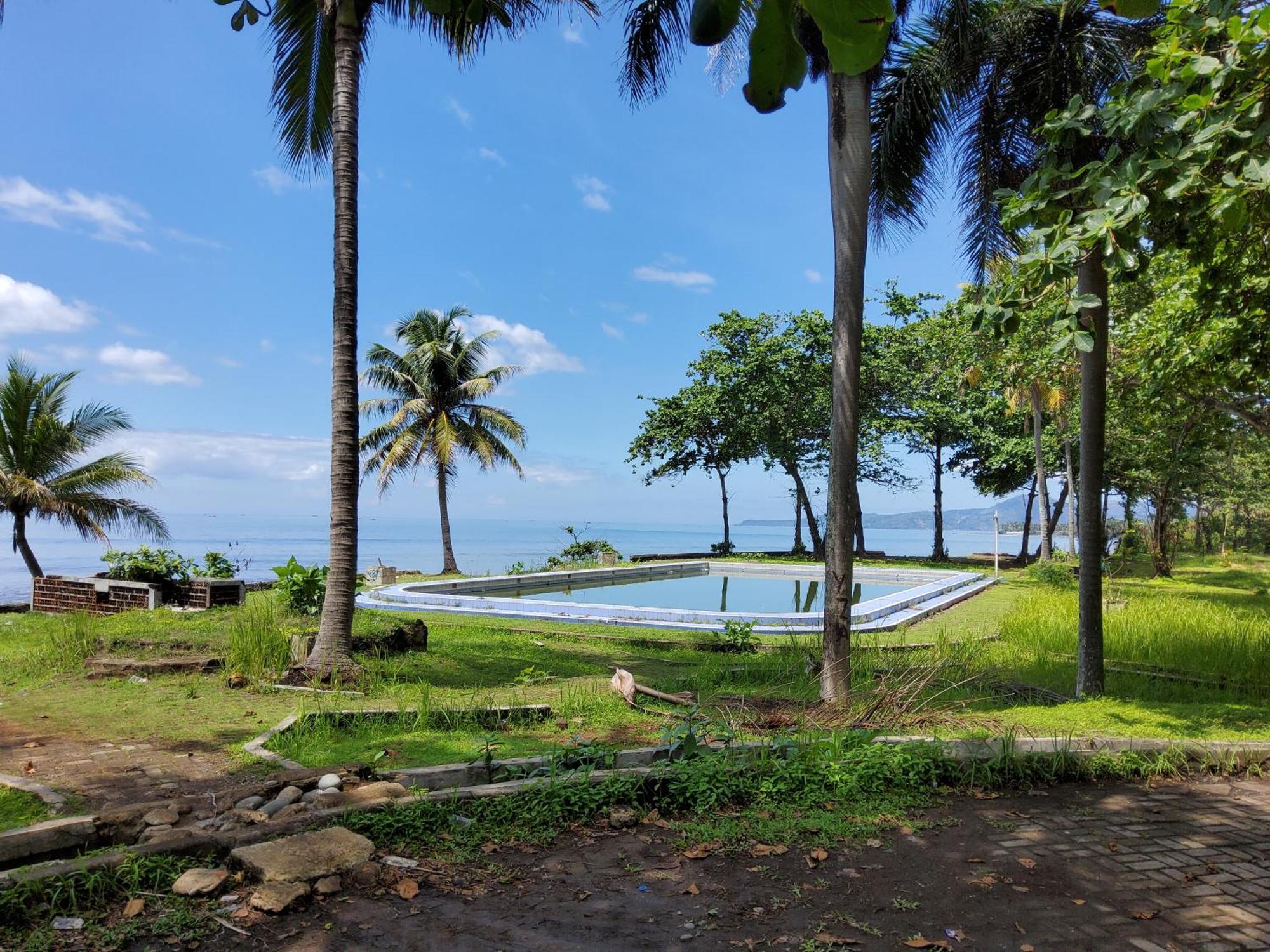 Hotel Kumala Samudra Cikakak Exteriér fotografie